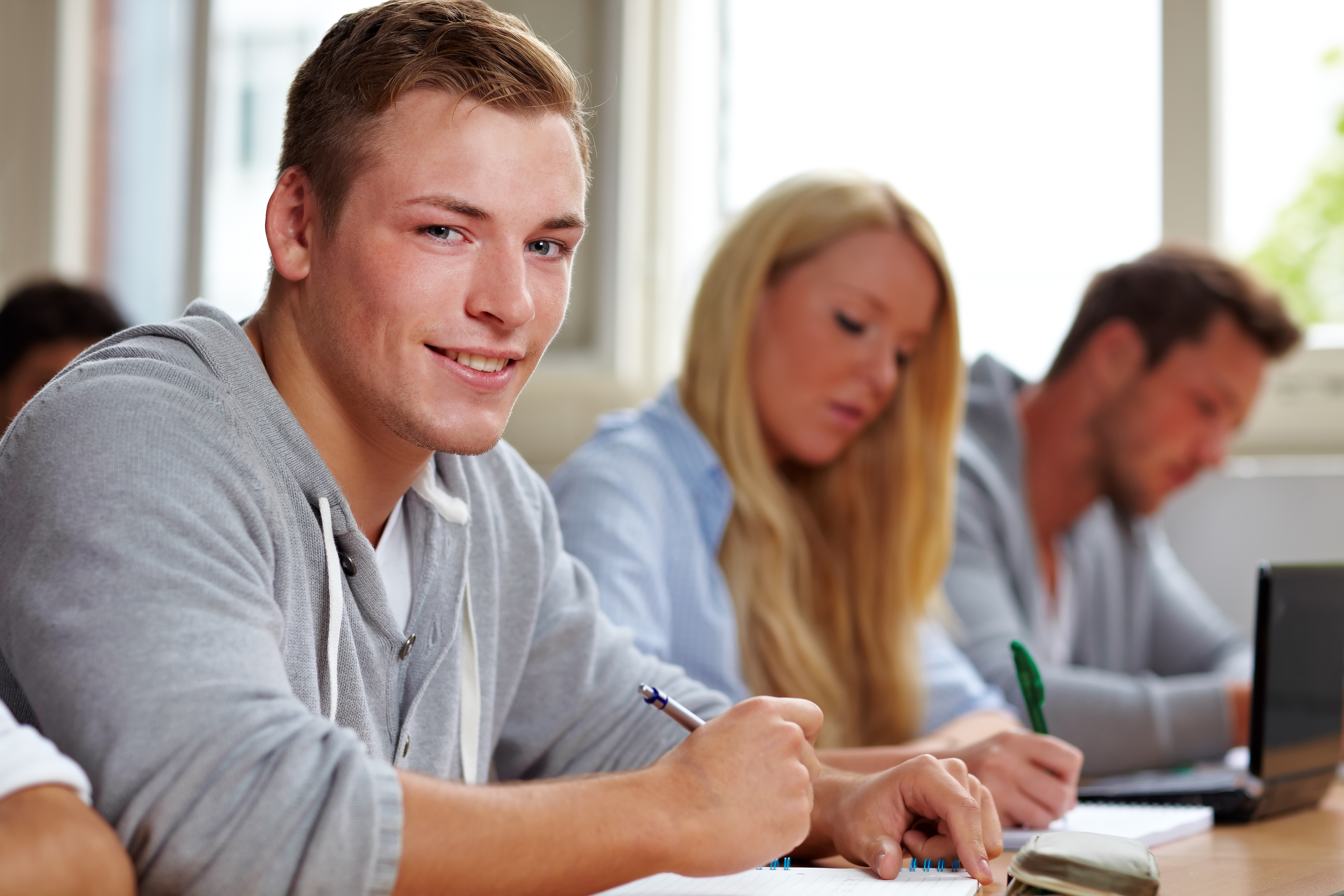 Student beim Lernen Student beim Lernen